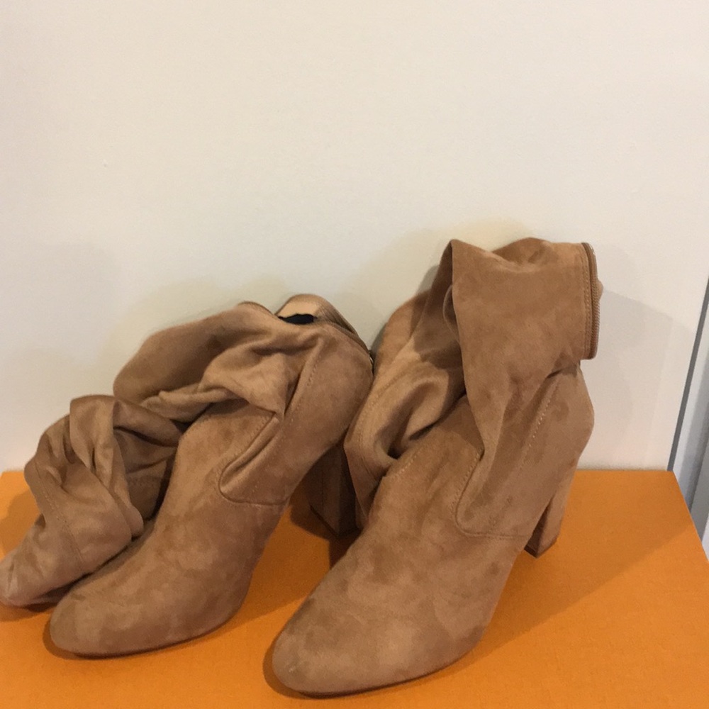 Steve Madden Suede Boots